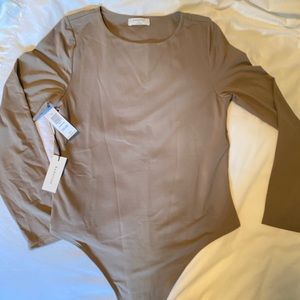 ARITZIA BABATON LONGSLEEVE BODYSUIT